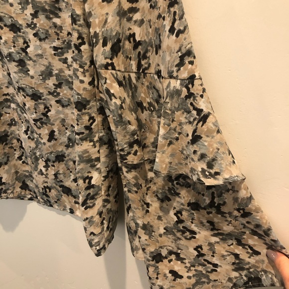 Keyhole blouse - Picture 3 of 5